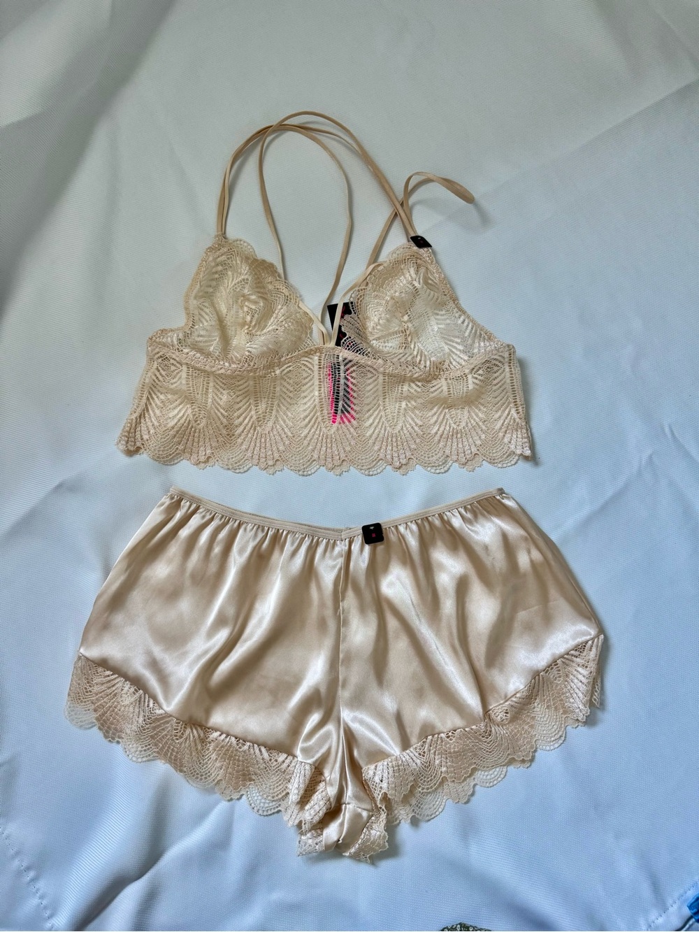 La SENZA Cream Satin & Lace Bralette with Matching Shorts